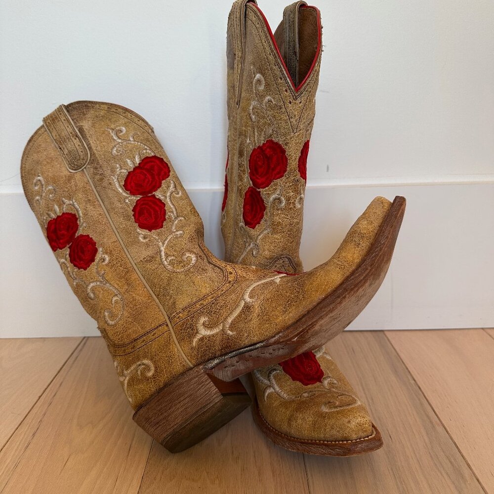 Ariat Vintage Cowboy Boots